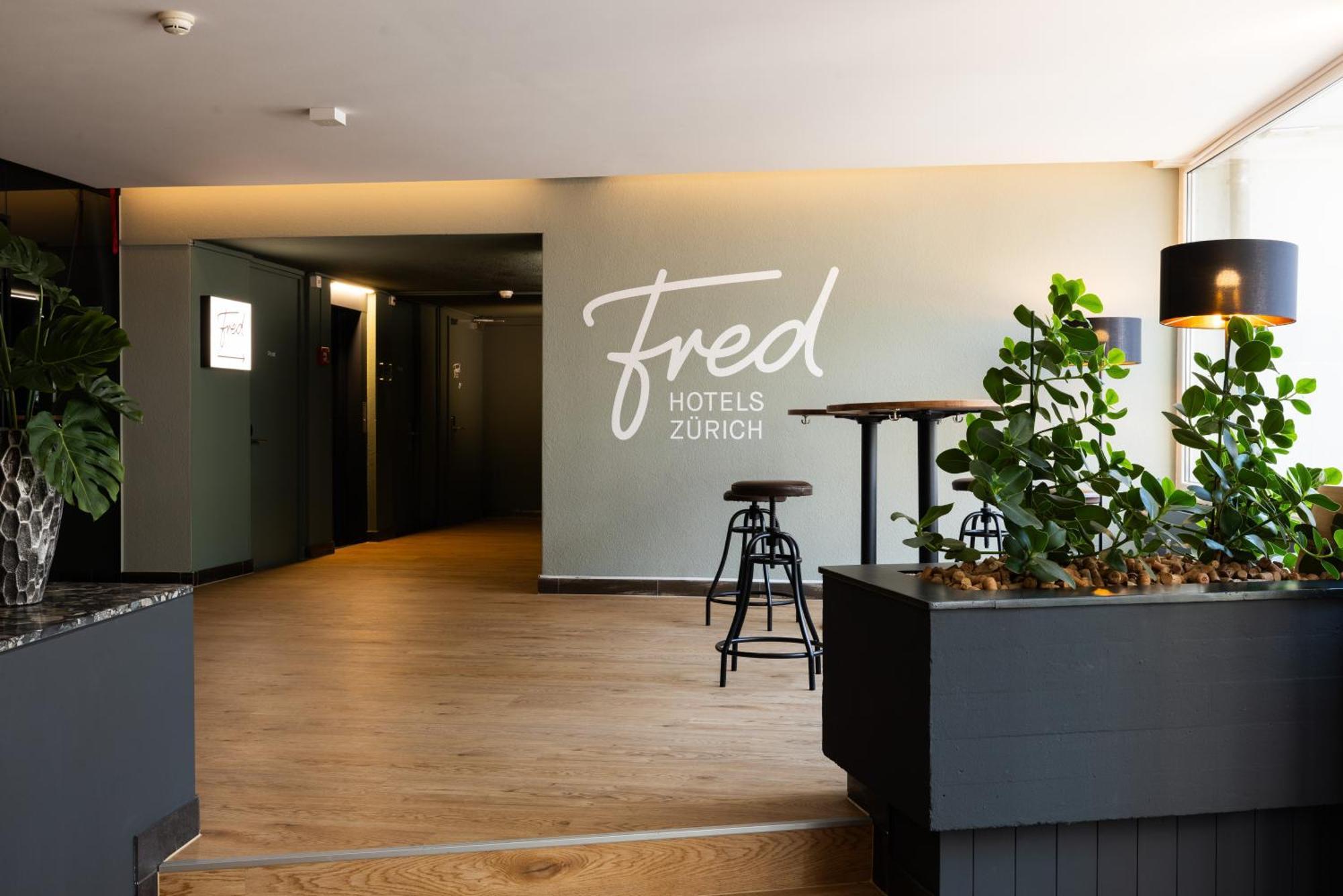Fred Hotel Leonhardstrasse - Self Check-In Zurique Exterior foto